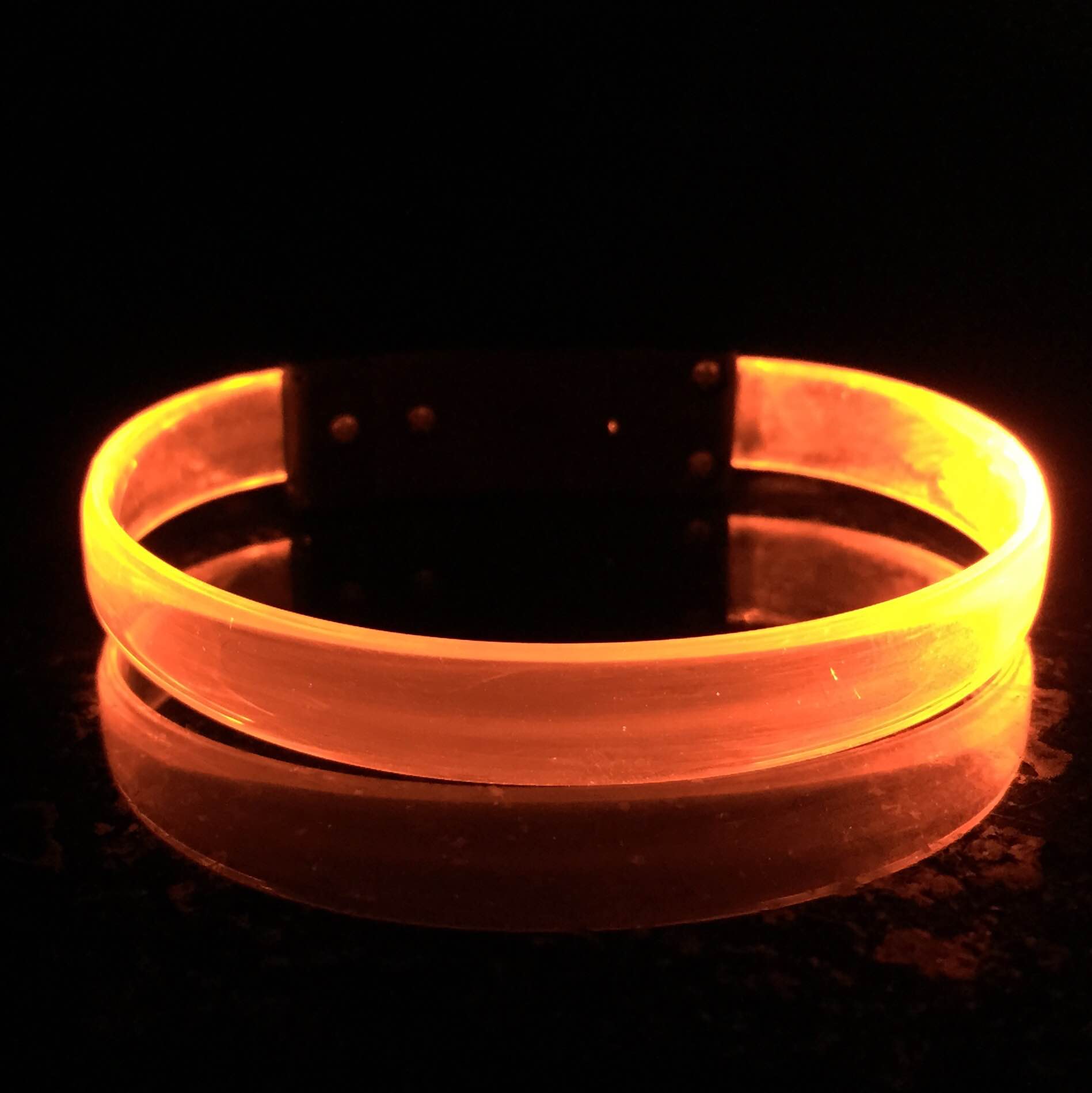 led-wristband-blank-light-up-glow-bracelet-2.jpg